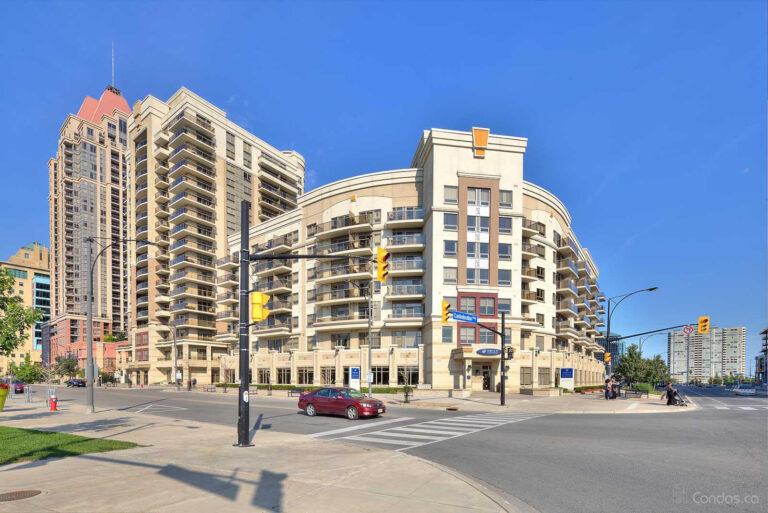 Senior High-Rise Apartments: Modern Urban Living for Active Seniors